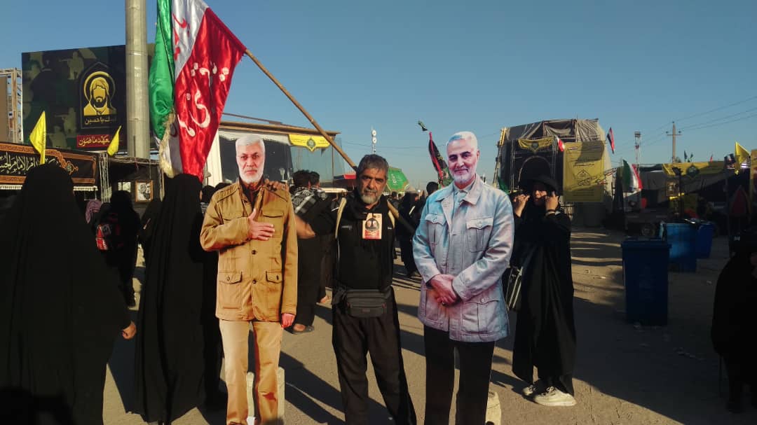 دلتنگی زائران اربعین حسینی برای سردار سلیمانی + عکس