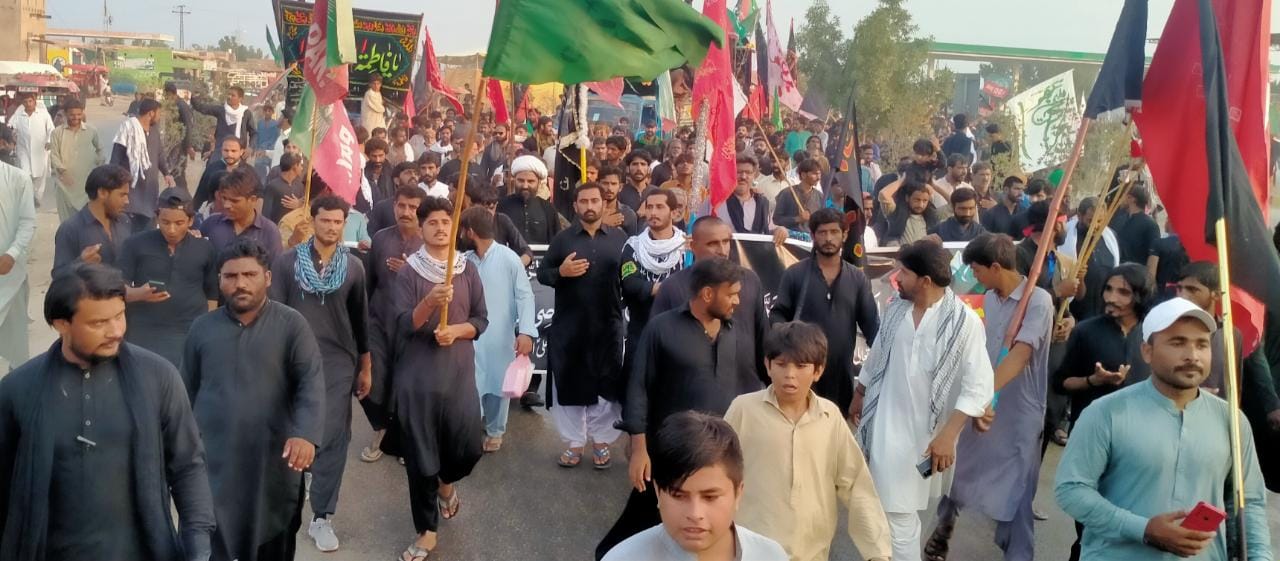 پیاده&zwnj;روی اربعین در جیکب&zwnj;آباد ایالت سند پاکستان (عکس+ فیلم)