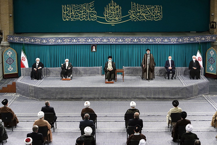 دیدار میهمانان کنفرانس وحدت اسلامى&zwnj; و جمعی از مسئولان نظام با رهبر انقلاب