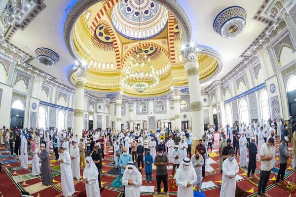 برگزاری نماز باران در امارات + تصاویر / آماده