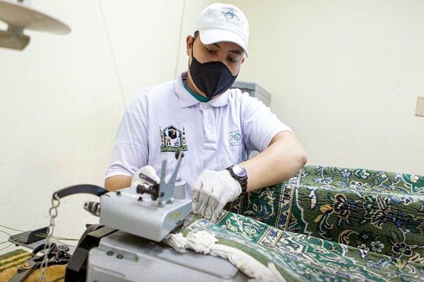 شستوشوی فرشهای مسجدالحرام شستوشوی فرشهای مسجدالحرام