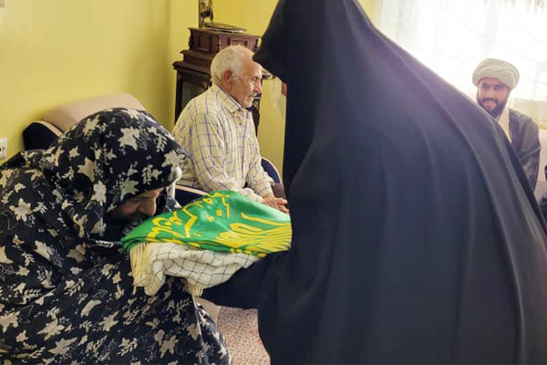 دیدار رئیس اداره تبلیغات اسلامی رباط کریم با خانواده شهید ترکاشوند دیدار رئیس اداره تبلیغات اسلامی رباط کریم با خانواده شهید ترکاشوند