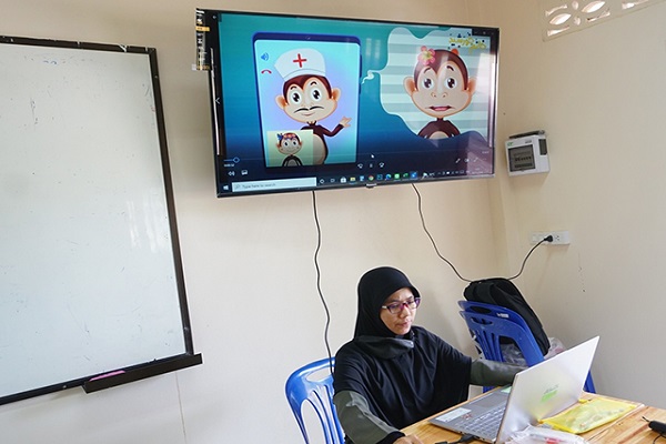 آموزش زبان فارسی در دارالزهرا(س) تایلند + عكس