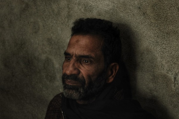 مدهوش بالهمی: شاعر استقامت