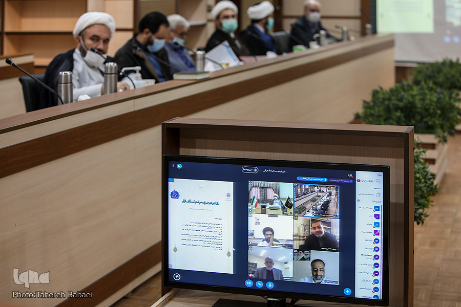 چرخش شورای توسعه بر مدار تحول&zwnj;گرایی و نخبه گزینی / رونمایی از یک سامانه، تشکیل چند کمیته و کارگروه و عضویت بسیج / غیبت وزرای دولت سیزدهم در اولین جلسه