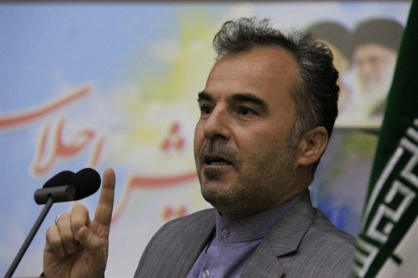 میکائیل باقری