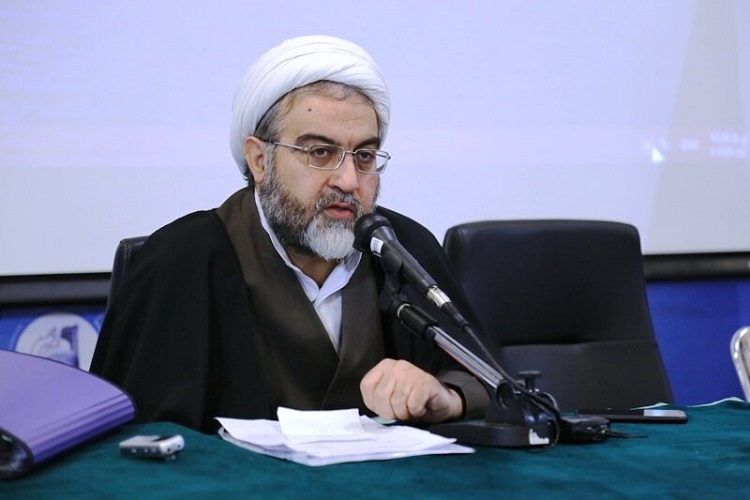 ارسال/ علاسوند: نظریه&zwnj;های اسلامی در باب عدالت کلی&zwnj;گویی است/ سبحانی: امکان تعامل با فمنیسم وجود دارد