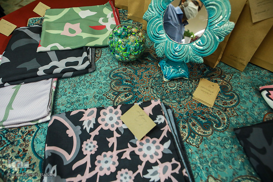 نمایشگاه محصولات واحدهای فناور مرکز رشد جهاد دانشگاهی برپا شد نمایشگاه محصولات واحدهای فناور مرکز رشد جهاد دانشگاهی برپا شد