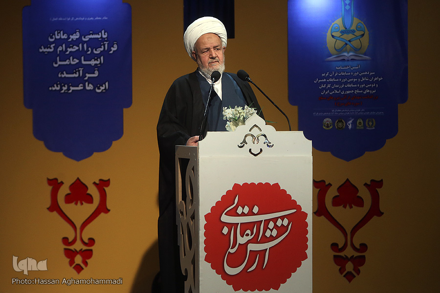 اصالت الهی بودن از ویژگی&zwnj;های برجسته قرآن است / افرادی با نام فلسفه نکاتی دور از واقعیت را مطرح می&zwnj;کنند