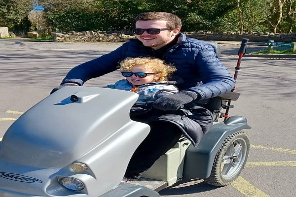 نوآفرینی گردشگر بریتانیایی و اثبات &laquo;معلولیت محدودیت نیست&raquo; + عکس