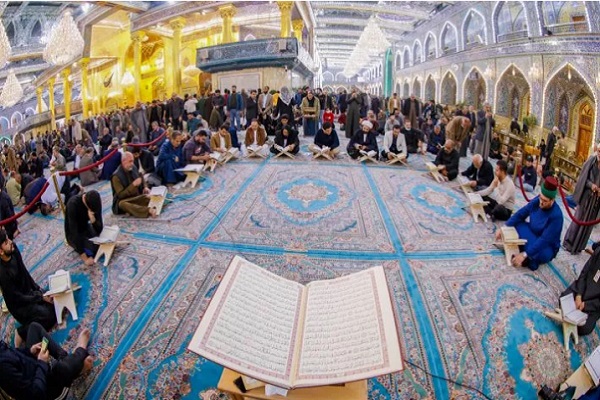 آموزش قرائت صحیح قرآن به زائران در حرم حضرت عباس (ع) 