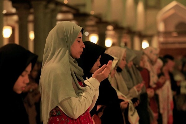 حال و هوای روز نخست ماه رمضان در سراسر جهان + عکس