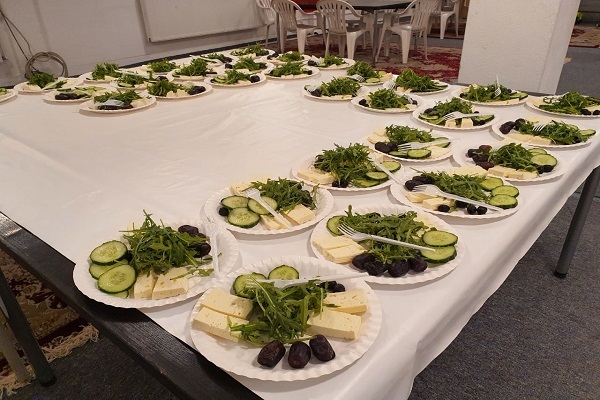 جزءخوانی قرآن و ضیافت افطار در مرکز اسلامی برلین جزءخوانی قرآن و ضیافت افطار در مرکز اسلامی برلین