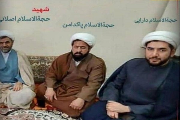 روحانیان مورد حمله در صحن جامع رضوی روحانیان مورد حمله در صحن جامع رضوی