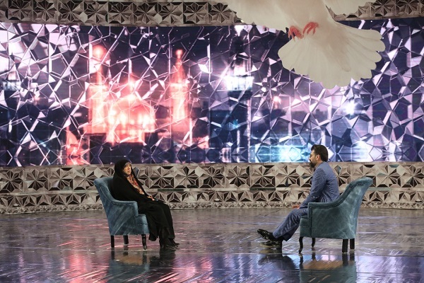 برنامه مثل ماه