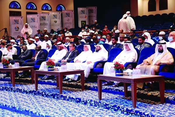 صوت تلاوت نوجوان سنگالی حاضران در مسابقات جایزه دبی را مجذوب خود کرد/آماده صوت تلاوت نوجوان سنگالی حاضران در مسابقات جایزه دبی را مجذوب خود کرد/آماده