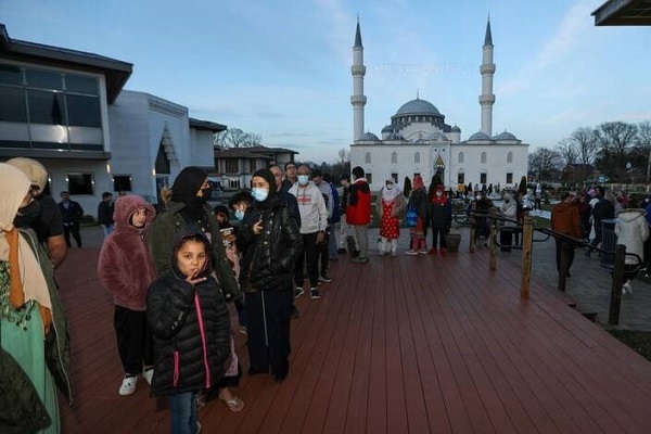 معرفی اماکن سرو افطار و برپایی نیایشهای رمضانی در آمریکا/آماده معرفی اماکن سرو افطار و برپایی نیایشهای رمضانی در آمریکا/آماده