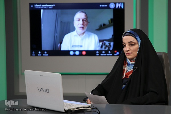 تواضع، توکل و ایمان مهمترین ویژگیهای مترجم قرآن کریم است تواضع، توکل و ایمان مهمترین ویژگیهای مترجم قرآن کریم است