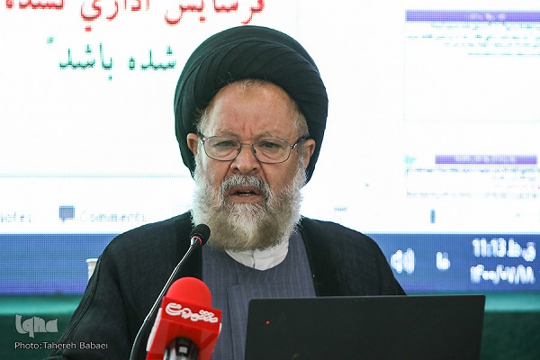 آیت&zwnj;الله سیدمحمد حسینی&zwnj;قزوینی، رئیس مؤسسه تحقیقاتی و شبکه جهانی حضرت ولیعصر(عج) 