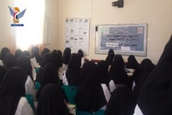 بانوان یمنی بر هوشیاری برابر جنگ نرم دشمنان غربی علیه زن مسلمان تاکید کردند/آماده بانوان یمنی بر هوشیاری برابر جنگ نرم دشمنان غربی علیه زن مسلمان تاکید کردند/آماده