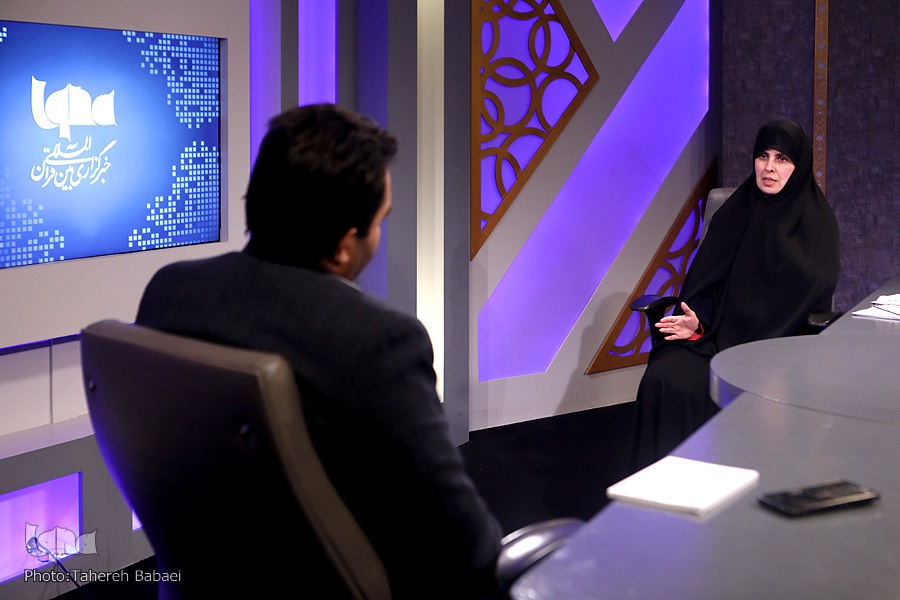 چگونه به کلیدواژه‌های غربی در مورد جایگاه زن در اسلام مقابله کنیم+ فیلم