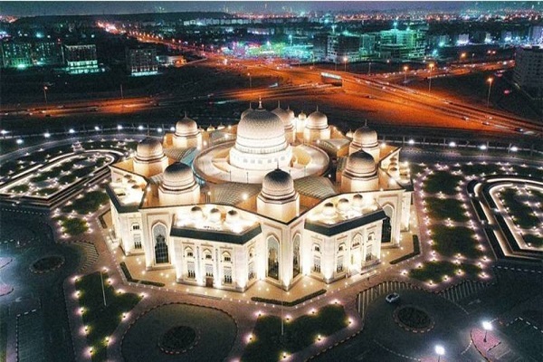 مجمع قرآن شارجه کانون فعالیتهای دینی و قرآنی در امارات