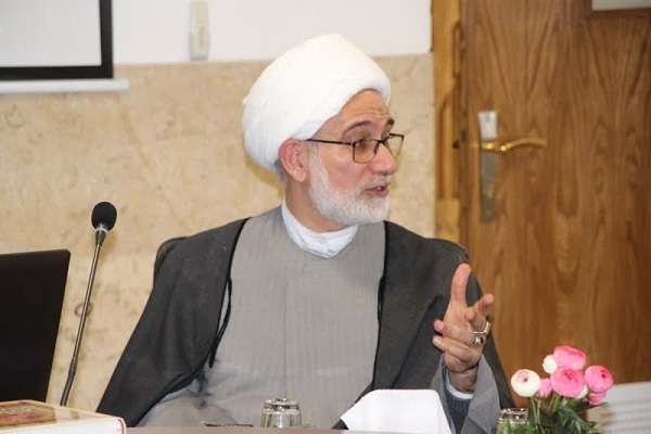 حجت‌الاسلام والمسلمین محمدتقی مبشری، معاون فرهنگی - اجتماعی دانشگاه فرهنگیان