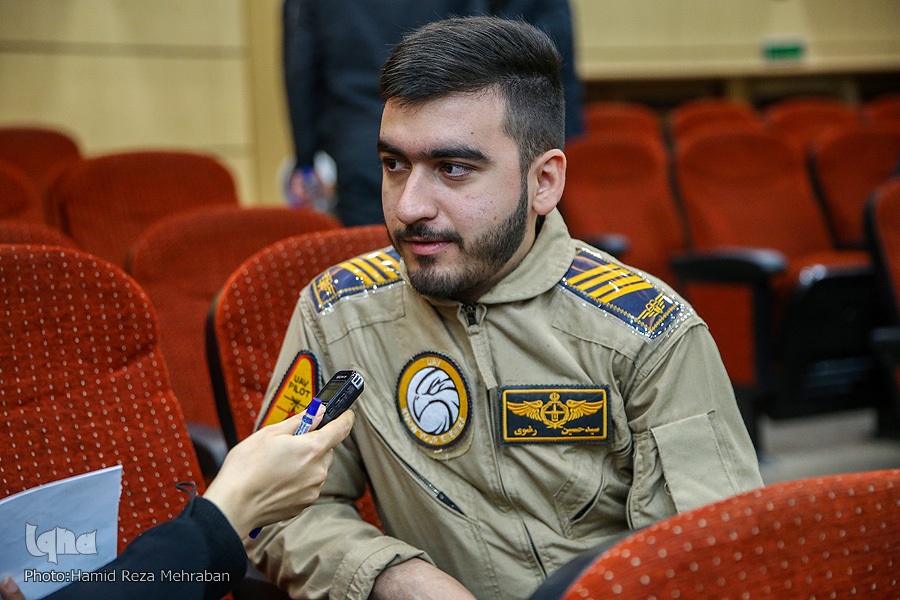 سیدحسین رضوی، دانشجوی سال چهارم خلبانی پهپاد از دانشگاه شهید ستاری سیدحسین رضوی، دانشجوی سال چهارم خلبانی پهپاد از دانشگاه شهید ستاری