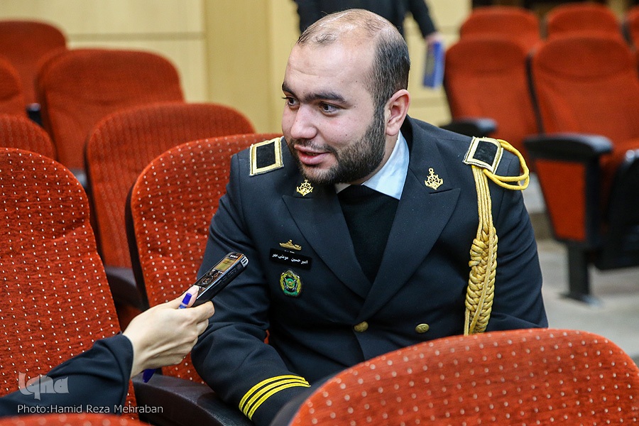 امیرحسین مؤمنی از دانشگاه علوم دریایی امام خمینی(ره) امیرحسین مؤمنی از دانشگاه علوم دریایی امام خمینی(ره)