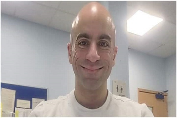 قدردانی از خدمات داوطلبانه پزشک مسلمان در انگلیس