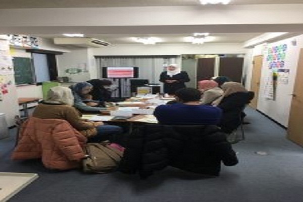 تلاشهای بانوی کنشگر سوری در صیانت از هویت کودکان مسلمان در ژاپن تلاشهای بانوی کنشگر سوری در صیانت از هویت کودکان مسلمان در ژاپن