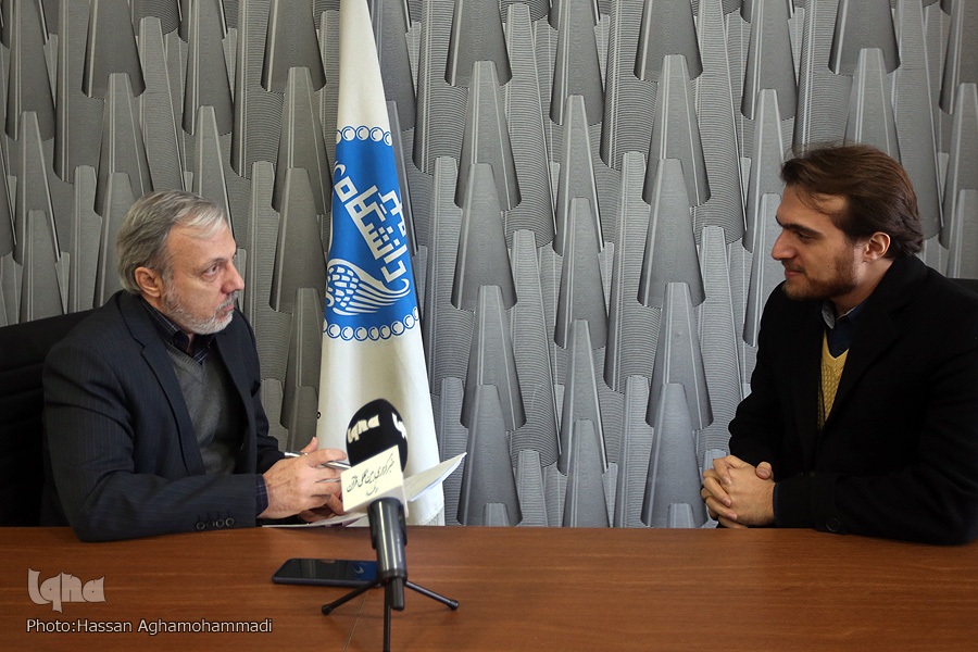 فرهنگ اسلامی و شیعی مبتنی بر فرهنگ نقد و نقدپذیری است + فیلم فرهنگ اسلامی و شیعی مبتنی بر فرهنگ نقد و نقدپذیری است + فیلم