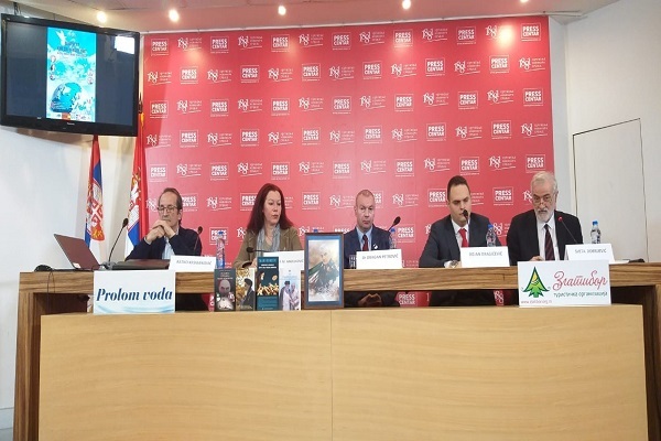 پایهگذاری مردمسالاری دینی بزرگترین دستاورد انقلاب ایران بود پایهگذاری مردمسالاری دینی بزرگترین دستاورد انقلاب ایران بود