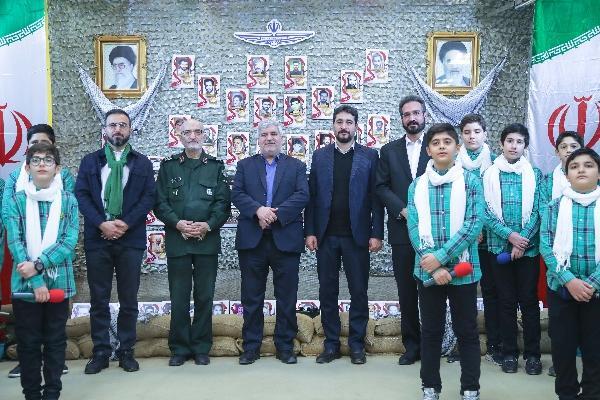 نمایشگاه «همسفر با نور» افتتاح شد