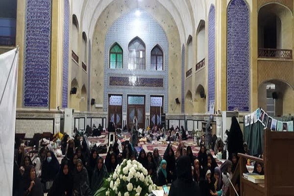 شب شعر انقلاب