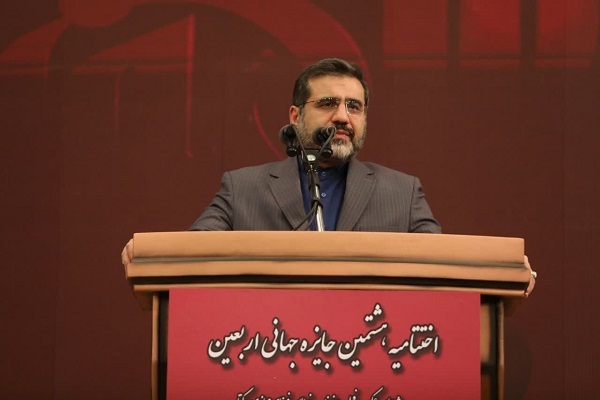 رهبر انقلاب راهپیمایی اربعین را به مهم‌ترین مؤلفه فرهنگ‌ساز دینی تبدیل کرد