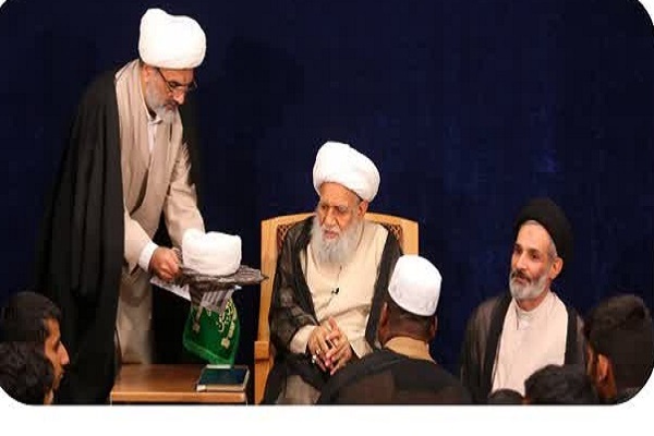 راسل// طلاب از سختی‌های مسیر طلبگی نترسند