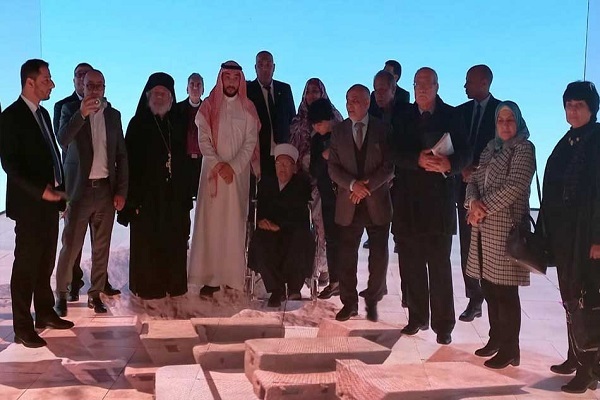 بازدید هیئت فلسطینی از نمایشگاه سیره نبوی در مراکش بازدید هیئت فلسطینی از نمایشگاه سیره نبوی در مراکش