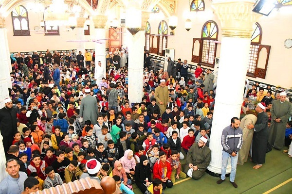 آغاز برنامه تعطیلات میانه سال در مساجد برای کودکان در مصر+ عکس آغاز برنامه تعطیلات میانه سال در مساجد برای کودکان در مصر+ عکس