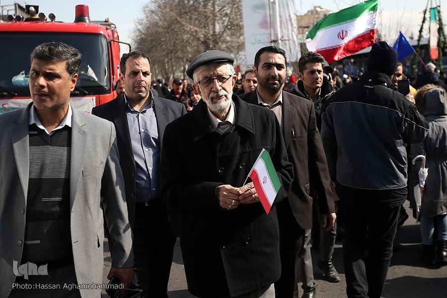 حداد عادل در راهپیمایی22 بهمن حداد عادل در راهپیمایی22 بهمن