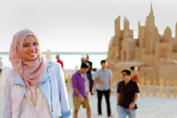 ملانی التورک، صاحب برند Haute Hijab ملانی التورک، صاحب برند Haute Hijab