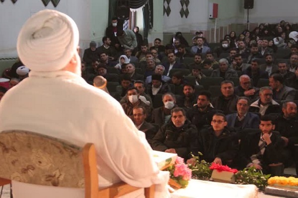 همایش رویش‌های قرآنی انقلاب