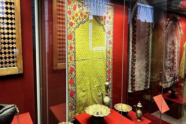 نمایشگاه «مسیر ایمان و فضیلت» در روسیه نمایشگاه «مسیر ایمان و فضیلت» در روسیه