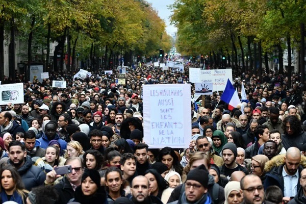 اعتراض ملت‌ها به هتک حرمت مقدسات اسلامی