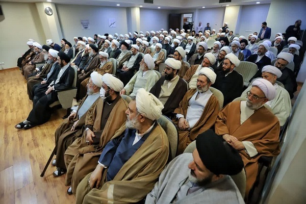 جدایی مردم از روحانیت، جدایی از دین را به دنبال خواهد داشت جدایی مردم از روحانیت، جدایی از دین را به دنبال خواهد داشت