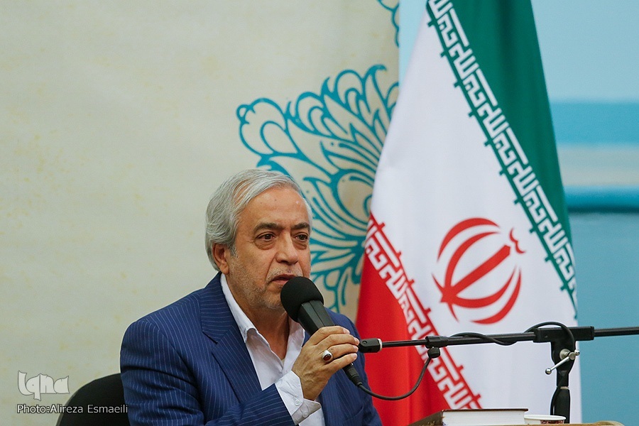 یاد و خاطره زندهیاد «لسانیفشارکی» در آخرین جلسه استماع سال ۱۴۰۱+ عکس یاد و خاطره زندهیاد «لسانیفشارکی» در آخرین جلسه استماع سال ۱۴۰۱+ عکس