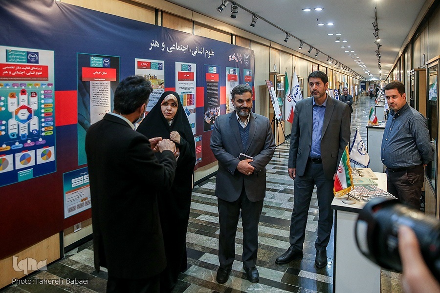 دومین روز نمایشگاه دستاوردهای جهاددانشگاهی