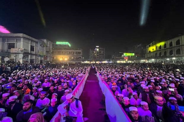 استقبال بینظیر از قاری مصری در بنگلادش+ عکس استقبال بینظیر از قاری مصری در بنگلادش+ عکس