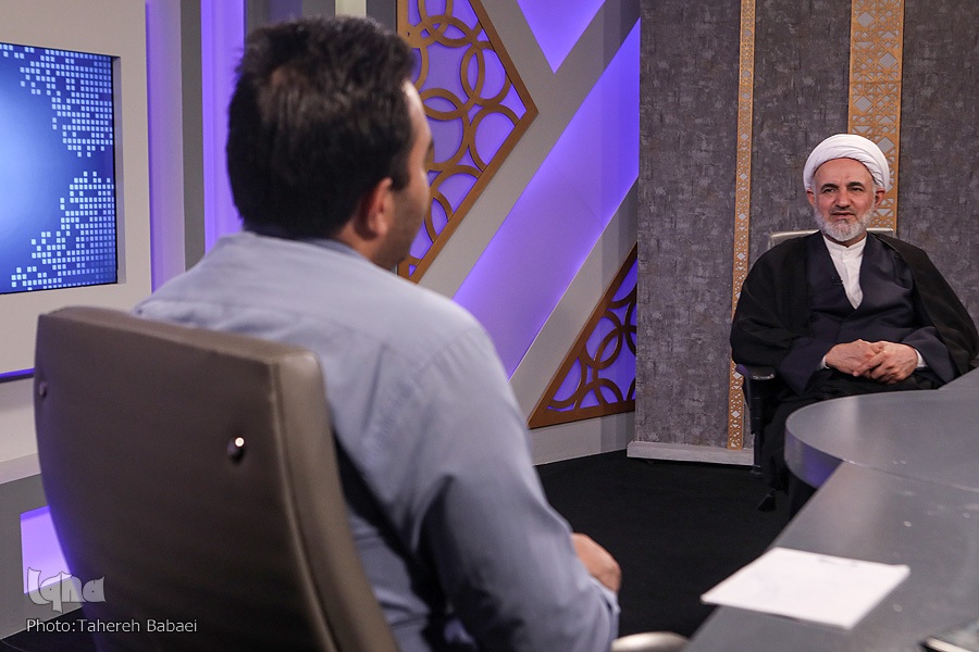 ضعف در فعالیت گروهی مهمترین مانع پژوهشهای علوم انسانی و اسلامی است+ فیلم ضعف در فعالیت گروهی مهمترین مانع پژوهشهای علوم انسانی و اسلامی است+ فیلم