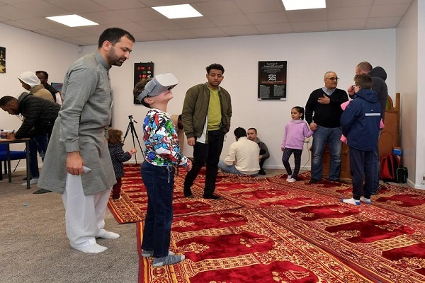 مرکز اسلامی شهر دری و برگزاری مراسم درهای باز مرکز اسلامی شهر دری و برگزاری مراسم درهای باز